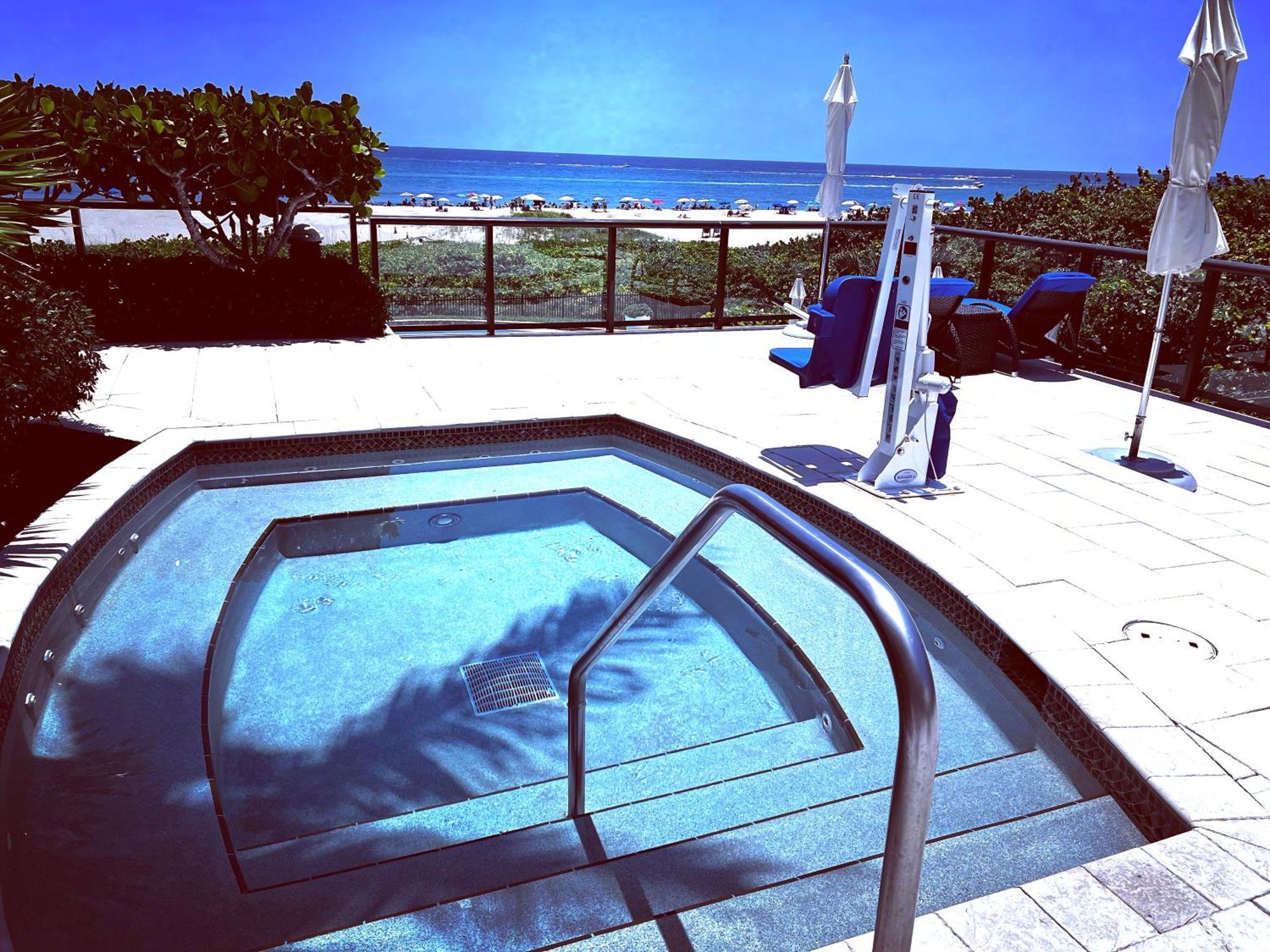Ritz Carlton Luxurious Residence On Singer Island 里维埃拉海滩 外观 照片